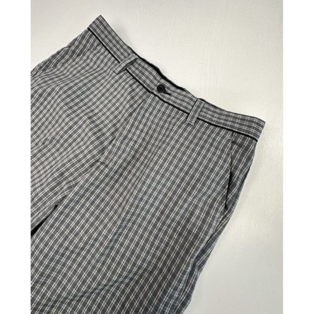 Travis Mathew Golf Shorts Men's 34 Gray Plaid 10" Inseam Golf Pockets Active‎